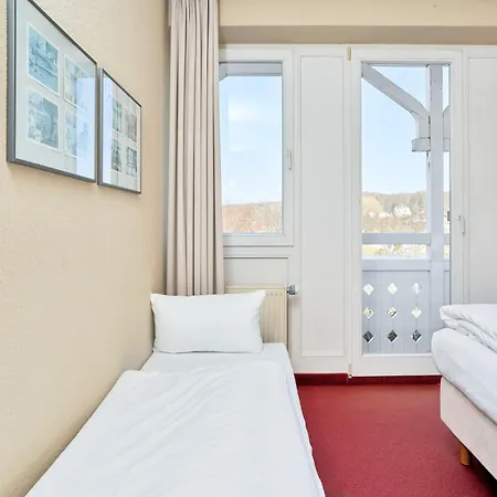 Apartment Mit Badewanne In *